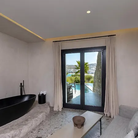 Aeonic And Hotel Mykonos Town