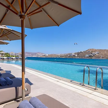 Hotel Aeonic And