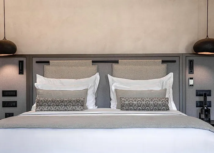 Aeonic And Hotell Mykonos Town