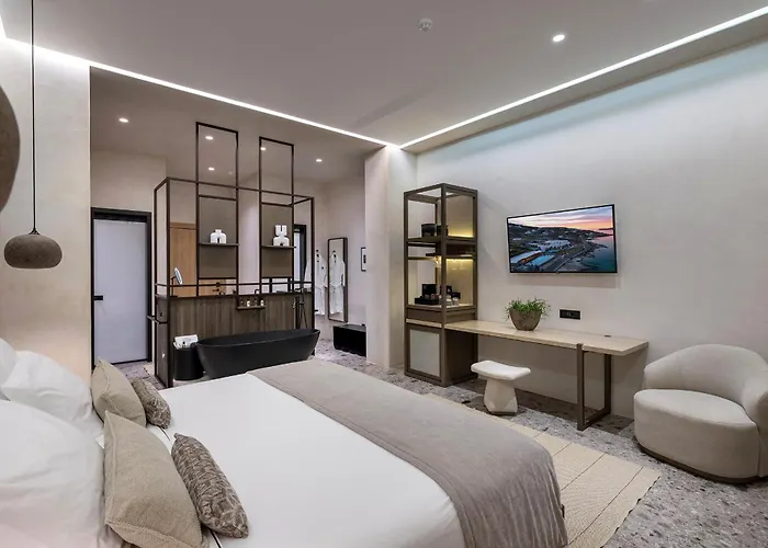 Aeonic And Hotell 5*