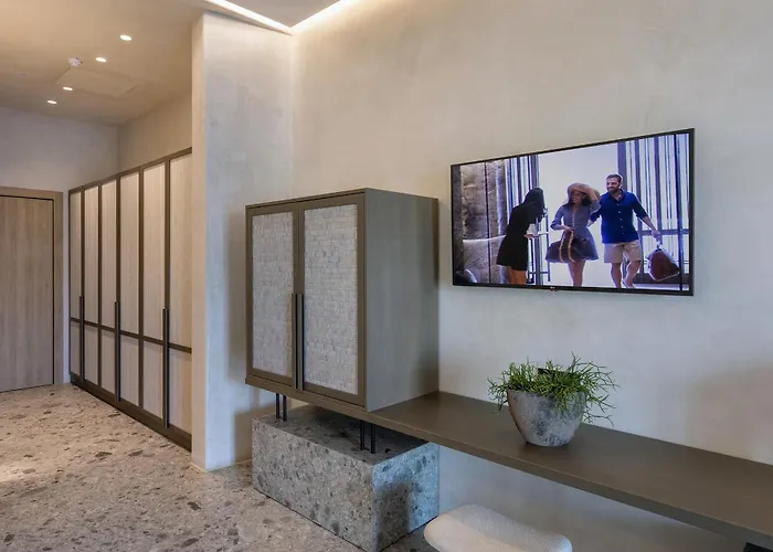 Aeonic And Hotell 5*