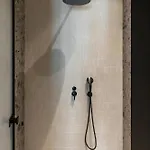Aeonic And Hotel