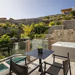 Hotel Aeonic And 5*