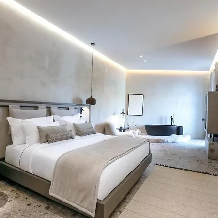 Aeonic And 5* Mykonos Town