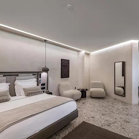 Aeonic And 5* Mykonos Town