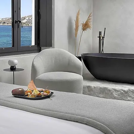 Aeonic And Hotel Mykonos Town