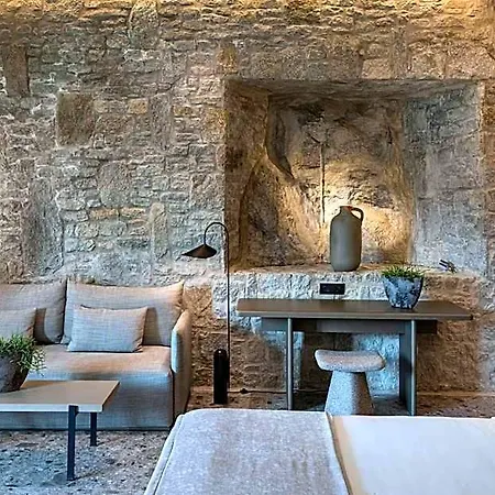 Hotel Aeonic And 5*