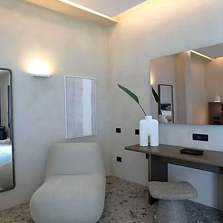 Aeonic And Hotel 5*