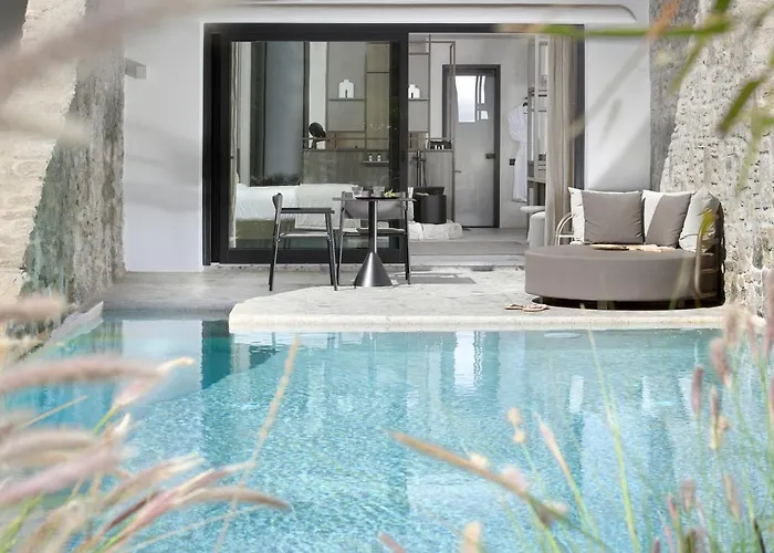 Aeonic And 5* Mykonos Town