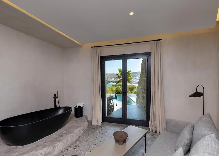 Aeonic And Otel Mykonos Town